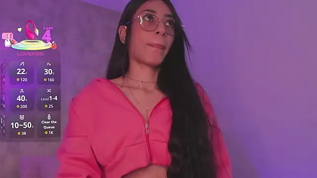 Snapshot of Becky_G chatting on November 14, 2025, 12:03 am Becky G online show from November 14, 2025, 12:03 am