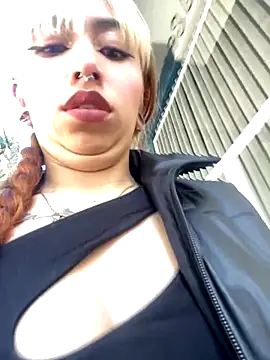 Snapshot of Sallem_Pink chatting on November 1, 2025, 12:54 pm Sallem Pink online show from November 1, 2025, 12:54 pm