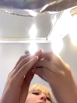 Snapshot of Sallem_Pink chatting on October 4, 2025, 11:34 am Sallem Pink online show from October 4, 2025, 11:34 am