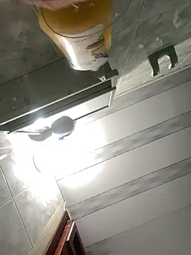 Snapshot of Sallem_Pink chatting on October 8, 2025, 9:22 am Sallem Pink online show from October 8, 2025, 9:22 am