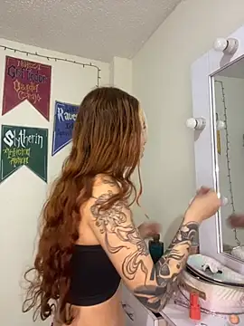 Snapshot of Sallem_Pink chatting on September 19, 2025, 11:47 am Sallem Pink online show from September 19, 2025, 11:47 am