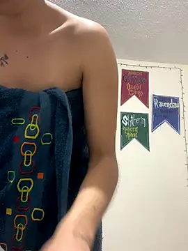 Snapshot of Sallem_Pink chatting on October 10, 2025, 11:55 am Sallem Pink online show from October 10, 2025, 11:55 am