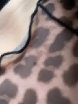 Snapshot of Sallem_Pink chatting on November 6, 2025, 11:14 am Sallem Pink online show from November 6, 2025, 11:14 am