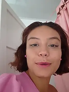 TamaraMera online show from May 9, 2026, 3:59 pm