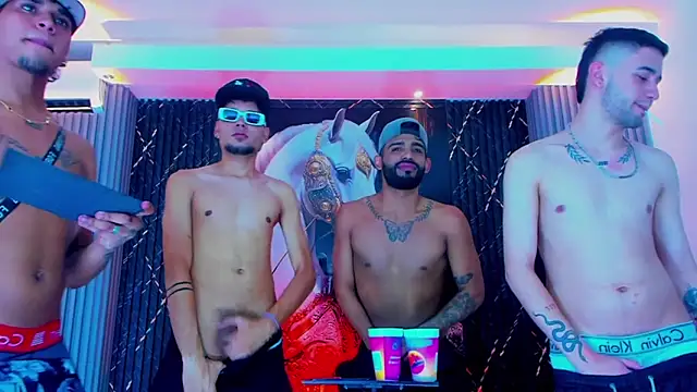 Snapshot of Dominic_Max_ chatting on September 15, 2025, 5:02 pm Dominic Max  online show from September 15, 2025, 5:02 pm