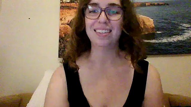 sweetsocalgirl online show from March 28, 2026, 2:34 am