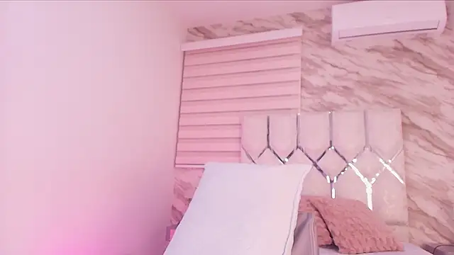 Snapshot of cataleya_ebony_ chatting on February 13, 2026, 3:06 am cataleya ebony online show from February 13, 2026, 3:06 am