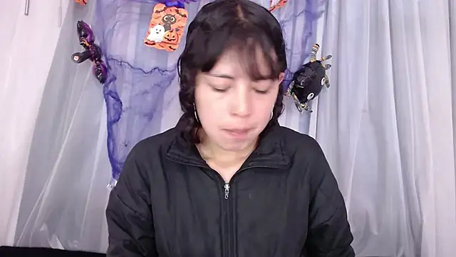 Snapshot of malejahotcs01 chatting on October 15, 2025, 11:51 am malejahotcs01 online show from October 15, 2025, 11:51 am