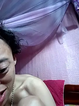 Snapshot of optra34 chatting on November 22, 2025, 11:53 am optra34 online show from November 22, 2025, 11:53 am