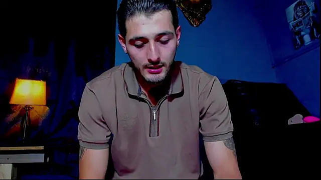 alejo  323   online show from July 19, 2026, 2:20 am