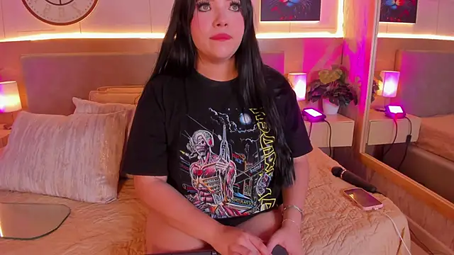 Snapshot of Meloddy_Rose chatting on November 11, 2025, 3:45 am Meloddy Rose online show from November 11, 2025, 3:45 am