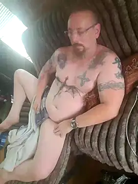 Snapshot of Jynxthefoxyfuck chatting on August 1, 2026, 7:34 pm Jynxthefoxyfuck online show from August 1, 2026, 7:34 pm