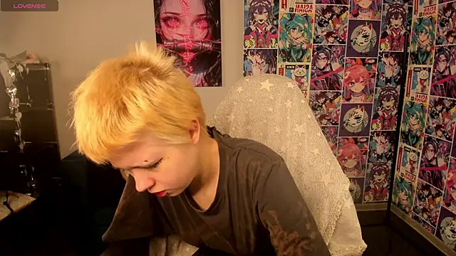 CarolineRichter online show from October 13, 2025, 3:19 am