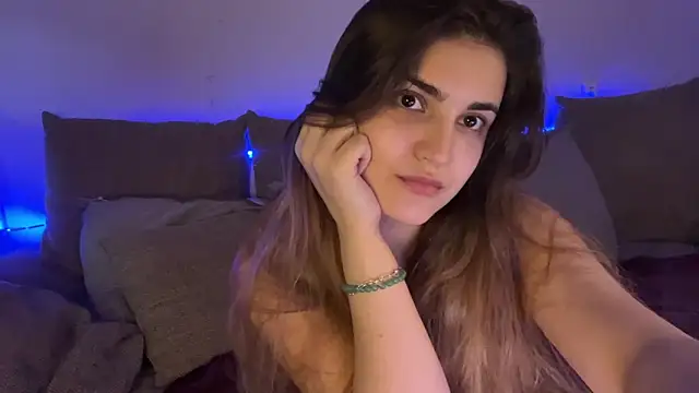 Snapshot of Vivalenti_Kiss chatting on December 5, 2025, 12:48 pm Vivalenti Kiss online show from December 5, 2025, 12:48 pm