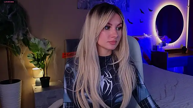 Snapshot of Ginger_Jessy_ chatting on October 29, 2025, 2:38 pm Ginger Jessy  online show from October 29, 2025, 2:38 pm