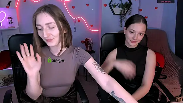 eva smiith  online show from March 17, 2026, 6:49 am