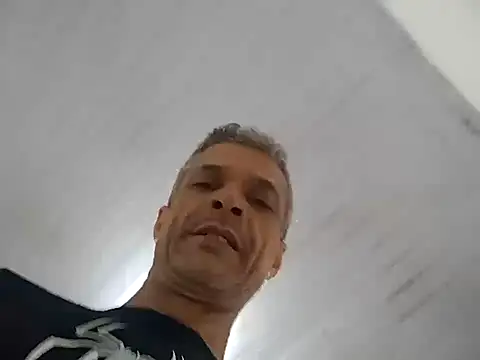 BrenoAvelar online show from June 26, 2026, 5:08 pm
