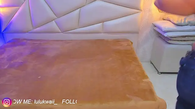 lulukawai16 online show from November 21, 2025, 7:46 pm