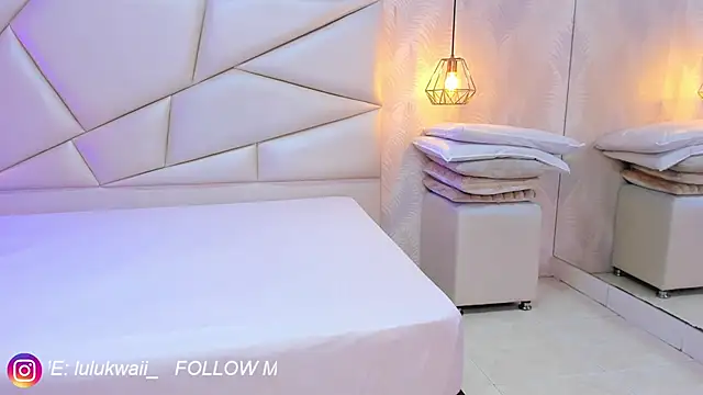 lulukawai16 online show from November 18, 2025, 7:28 pm