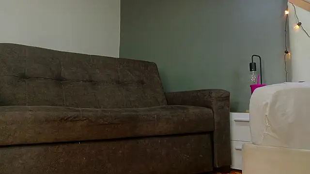 RiriiBrunette   online show from February 23, 2026, 7:47 pm