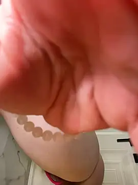 Snapshot of Bambi-Live chatting on March 7, 2026, 6:35 pm Bambi-Live online show from March 7, 2026, 6:35 pm