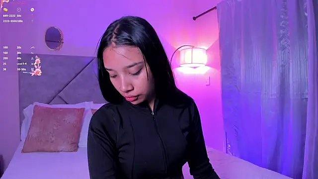 MissPocahontass online show from September 24, 2025, 11:28 am