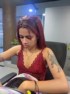 amber sparkle online show from June 17, 2026, 12:26 pm