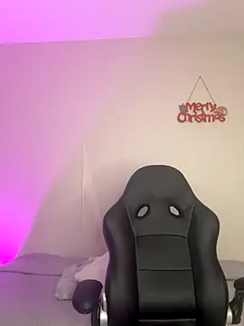 chloekitty69 online show from December 5, 2025, 11:20 am