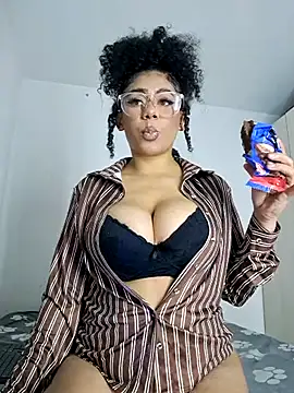 Snapshot of Yerystar chatting on February 20, 2026, 1:13 am Yerystar online show from February 20, 2026, 1:13 am