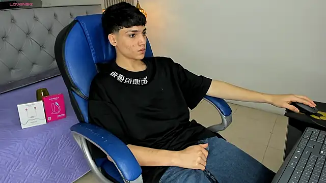 SamBlack  online show from April 14, 2026, 4:01 pm