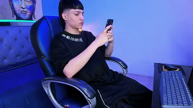SamBlack  online show from July 17, 2026, 1:41 pm