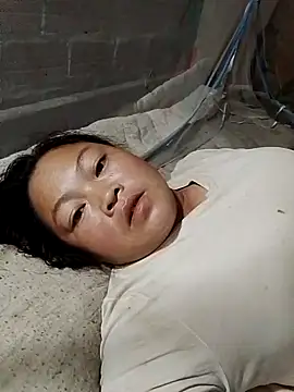 Snapshot of MaySweetb chatting on October 16, 2025, 1:52 pm MaySweetb online show from October 16, 2025, 1:52 pm