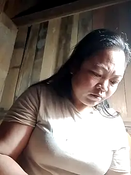 Snapshot of MaySweetb chatting on October 8, 2025, 9:59 pm MaySweetb online show from October 8, 2025, 9:59 pm