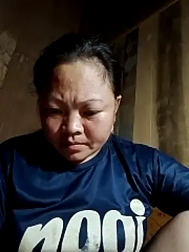 Snapshot of MaySweetb chatting on October 31, 2025, 12:02 pm MaySweetb online show from October 31, 2025, 12:02 pm