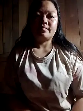 Snapshot of MaySweetb chatting on September 21, 2025, 11:54 pm MaySweetb online show from September 21, 2025, 11:54 pm