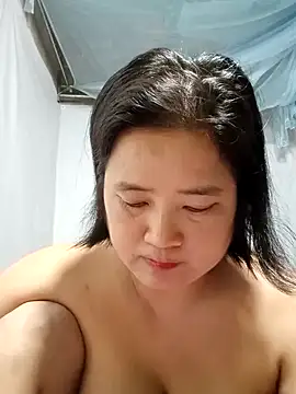 Snapshot of BigAss-69 chatting on July 23, 2026, 2:03 pm BigAss-69 online show from July 23, 2026, 2:03 pm