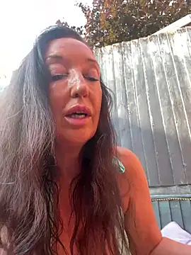Kinky-CarlaXX online show from July 17, 2026, 5:21 pm
