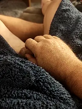 hubbyfun19 online show from October 29, 2025, 5:50 am