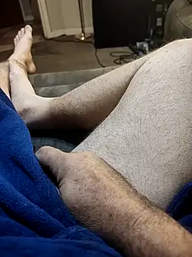 hubbyfun19 online show from March 13, 2026, 6:07 am