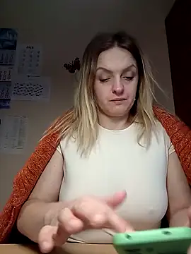 Ami Foxy online show from February 12, 2026, 9:20 am