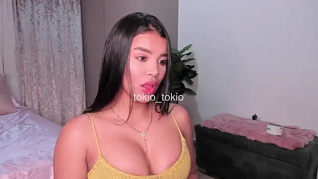 Snapshot of Tokio_Tokio chatting on January 4, 2025, 1:21 am Tokio Tokio online show from January 4, 2025, 1:21 am