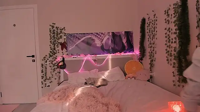 yuna loon online show from December 5, 2025, 4:22 am