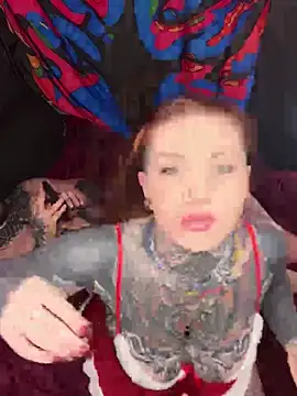 Snapshot of AlexandraWildd chatting on December 5, 2025, 1:10 pm AlexandraWildd online show from December 5, 2025, 1:10 pm