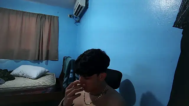 Snapshot of Jaket_lovers chatting on October 16, 2025, 8:39 pm Jaket lovers online show from October 16, 2025, 8:39 pm