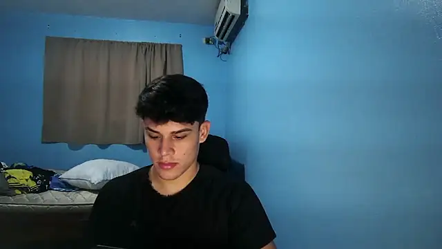 Snapshot of Jaket_lovers chatting on October 15, 2025, 6:49 pm Jaket lovers online show from October 15, 2025, 6:49 pm