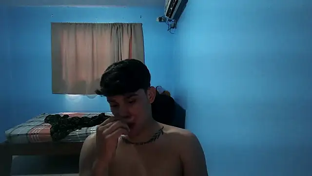 Snapshot of Jaket_lovers chatting on October 7, 2025, 7:26 pm Jaket lovers online show from October 7, 2025, 7:26 pm