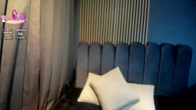 Snapshot of Gina_77 chatting on September 22, 2025, 12:11 pm Gina 77 online show from September 22, 2025, 12:11 pm