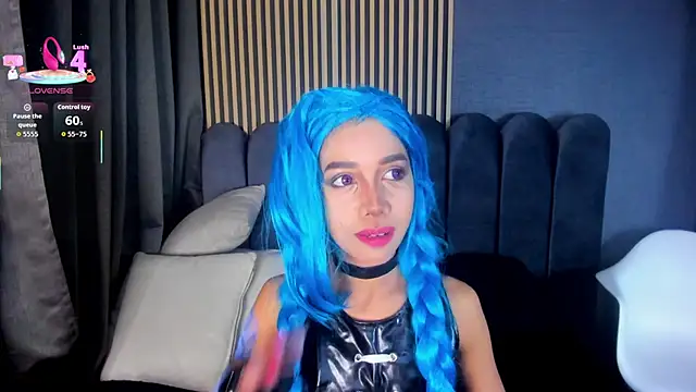 Snapshot of Gina_77 chatting on September 18, 2025, 2:09 pm Gina 77 online show from September 18, 2025, 2:09 pm