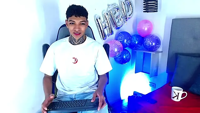 Snapshot of Rick_Wade chatting on January 14, 2026, 3:21 am Rick Wade online show from January 14, 2026, 3:21 am