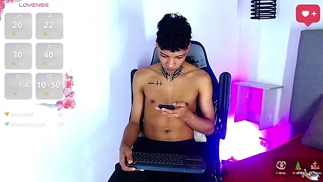 Snapshot of Rick_Wade chatting on December 21, 2025, 3:47 pm Rick Wade online show from December 21, 2025, 3:47 pm